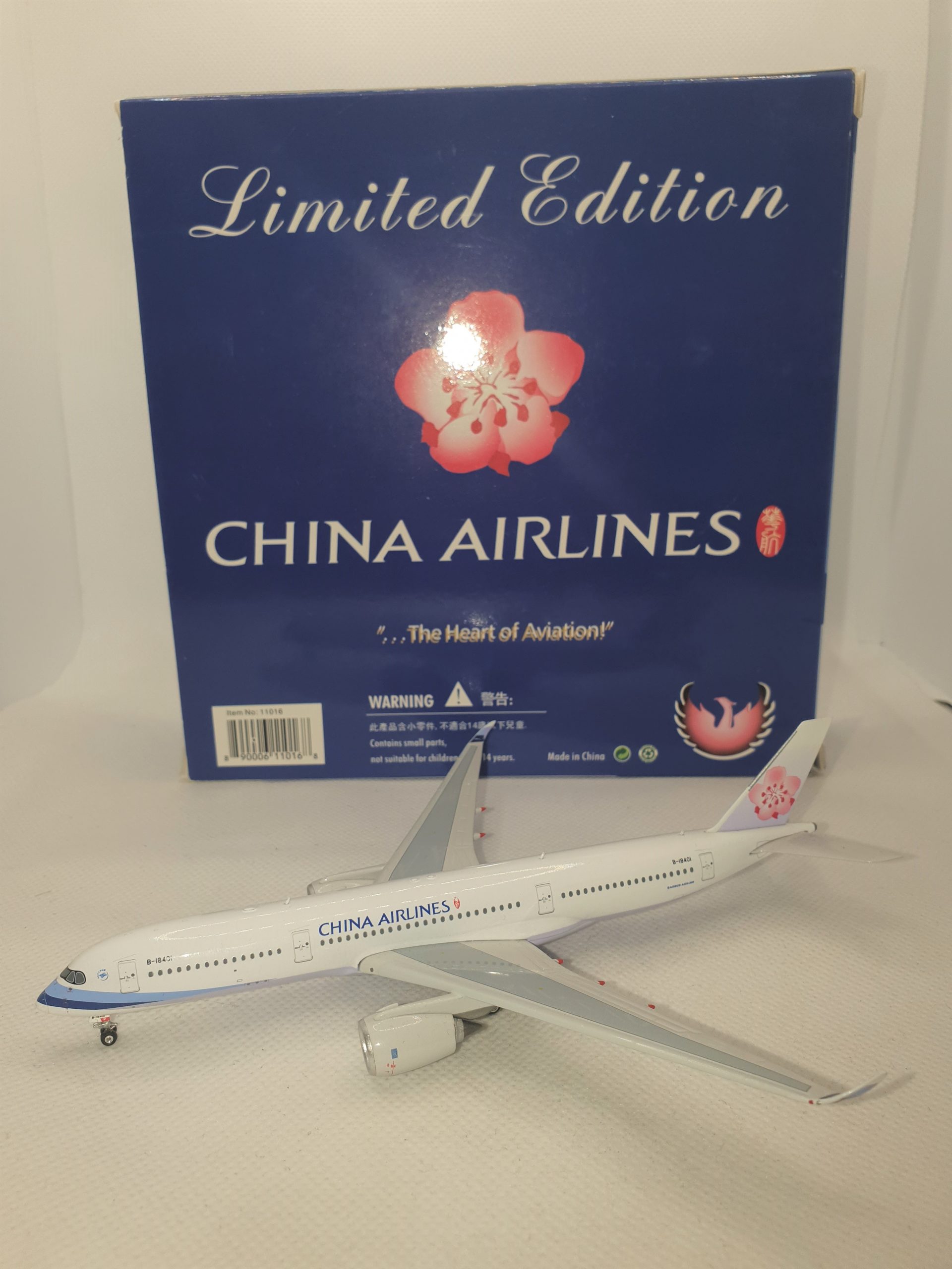 Phoenix 1:400 China Airlines B-18401 Airbus A350-900