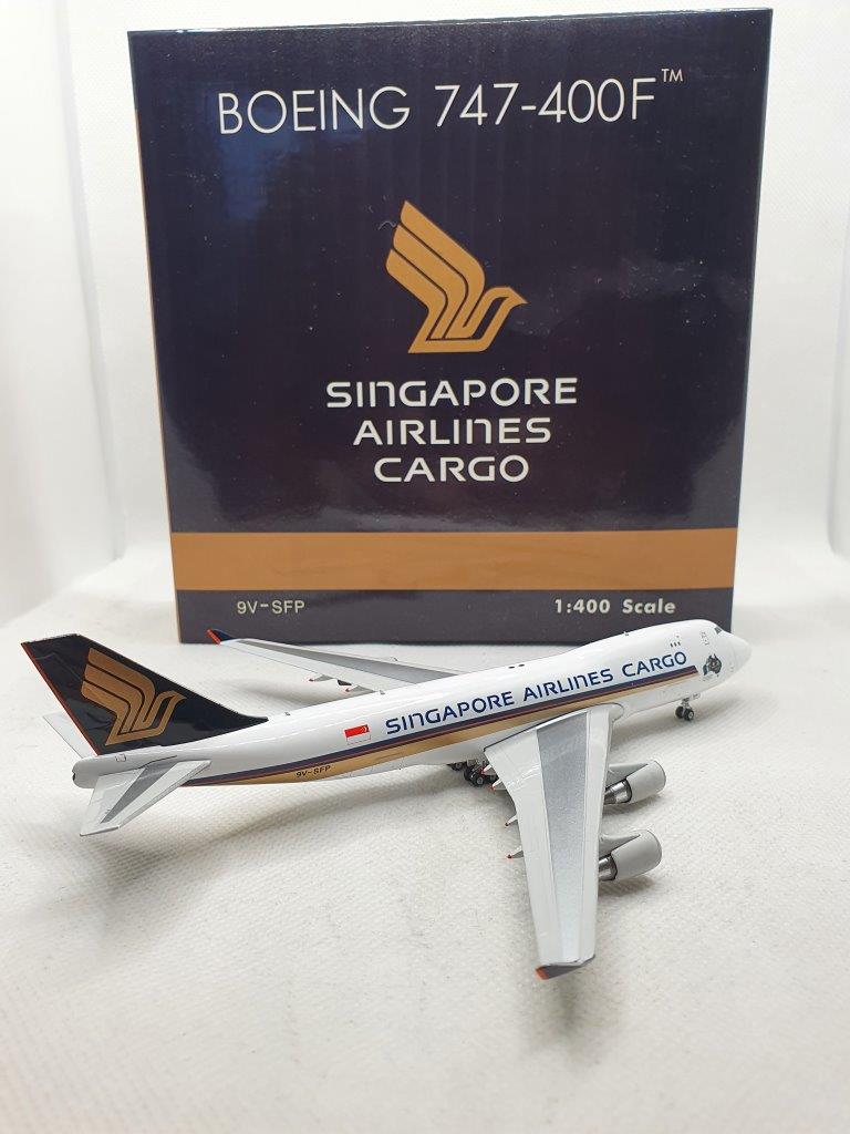 Phoenix 1:400 Singapore Airlines Cargo 9V-SFP Boeing 747-400F 