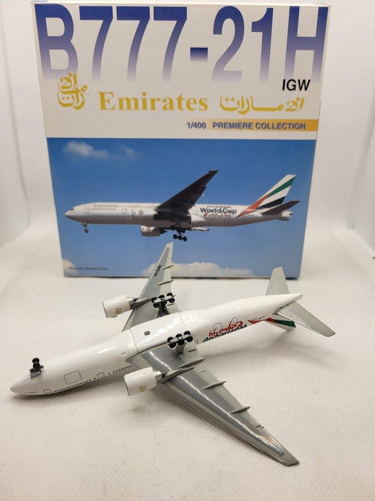 Dragon Wings 1:400 Emirates Airlines A6-EME Boeing 777-200 