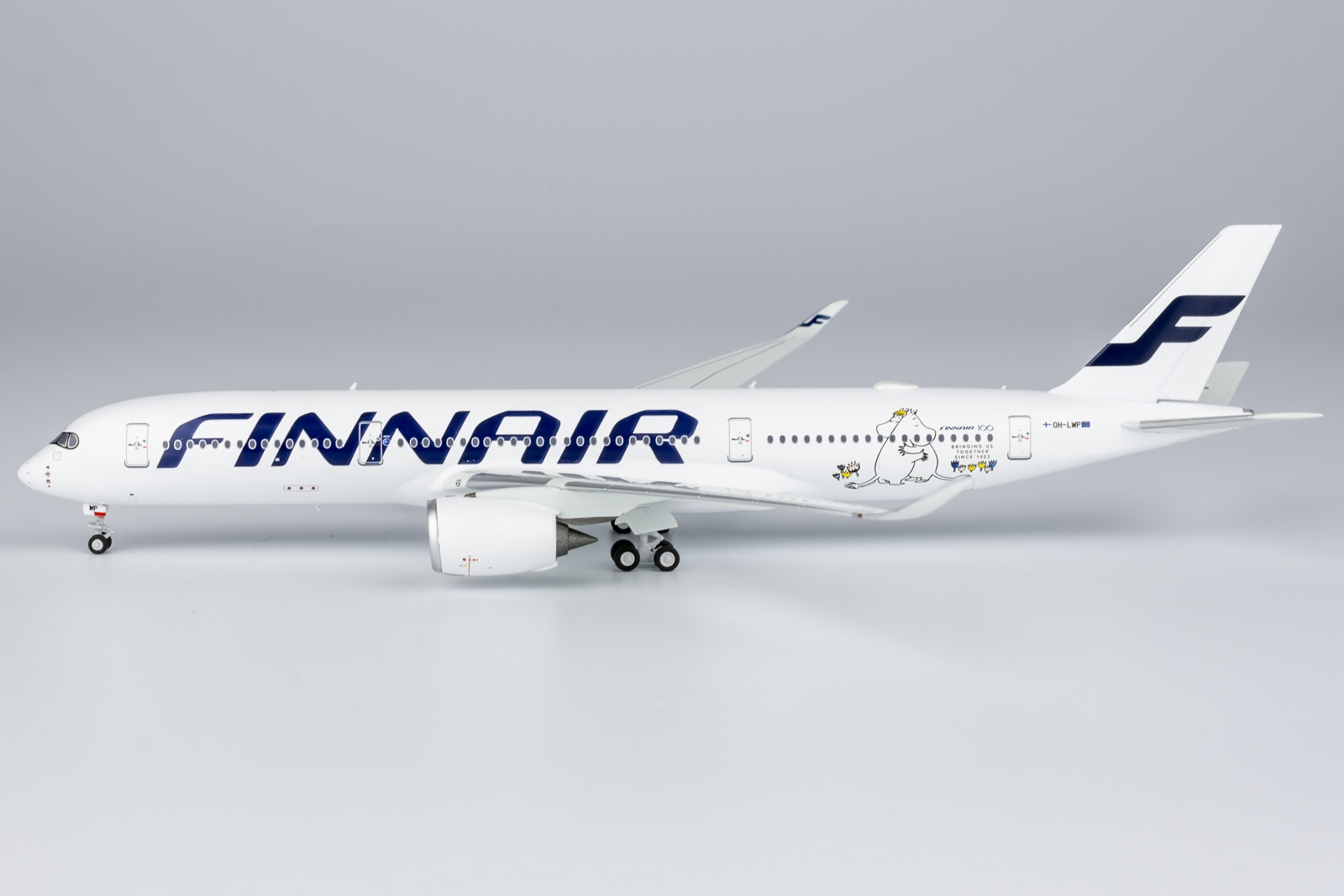 NG Models 1:400 Finnair OH-LWP Airbus A350-900 - Bedfordshire Diecast