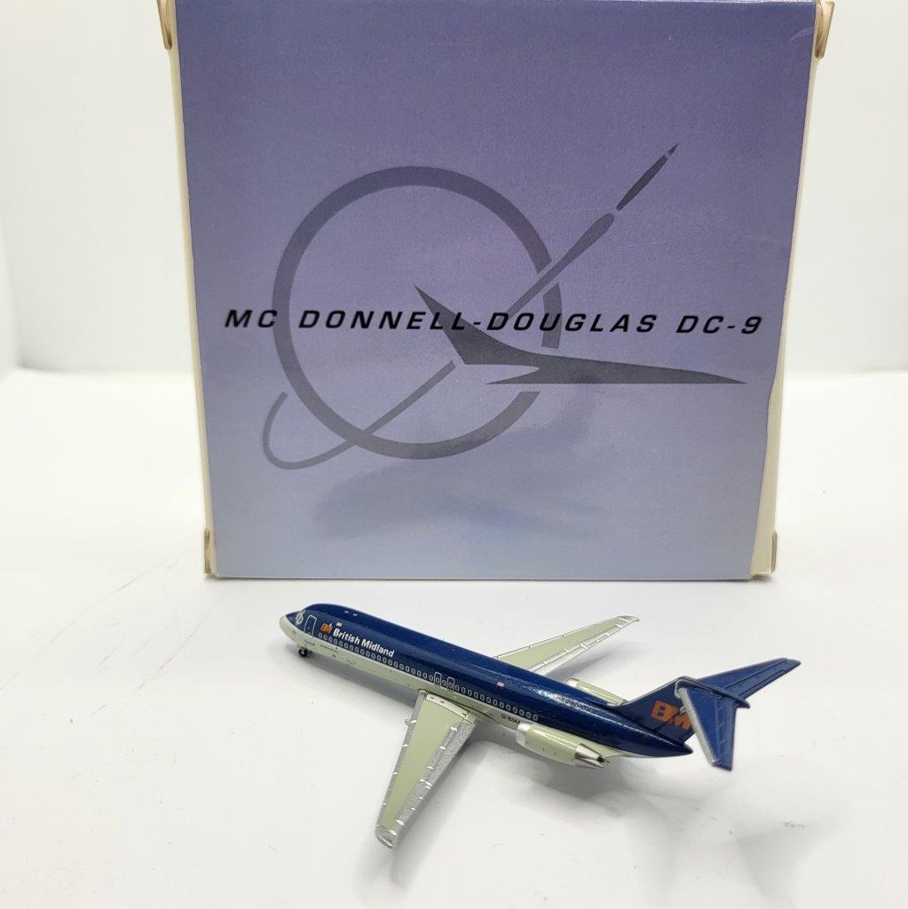 買物Jet-X 1/400 JX099 McDonnell Douglas MD-82 CONTINENTAL 超希少シリアルナンバー No.0001 限定750 民間航空機