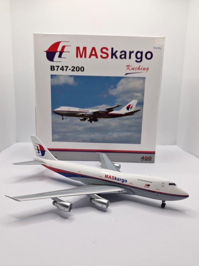 BigBird 400 1:400 Malaysia Airlines / MAS Kargo 9M-MHJ Boeing 747 